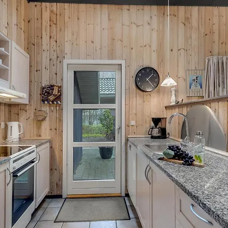 펜션 Pet Friendly In With Sauna Oksbøl